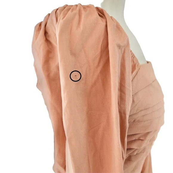 *NWT WITH FLAW* Abercrombie & Fitch || Puff Shoulder Pleated Smocked Blouse S - Picture 4 of 5